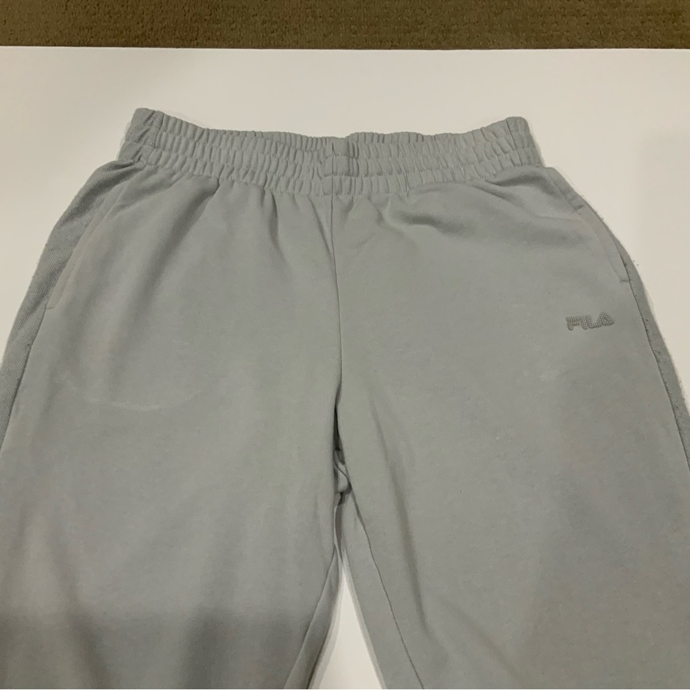 FILA Women’s Light Fleece Jogger Sweatpants in Heather Gray, Size Large is